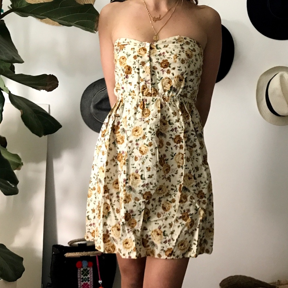 Over the knee length flower dress size S